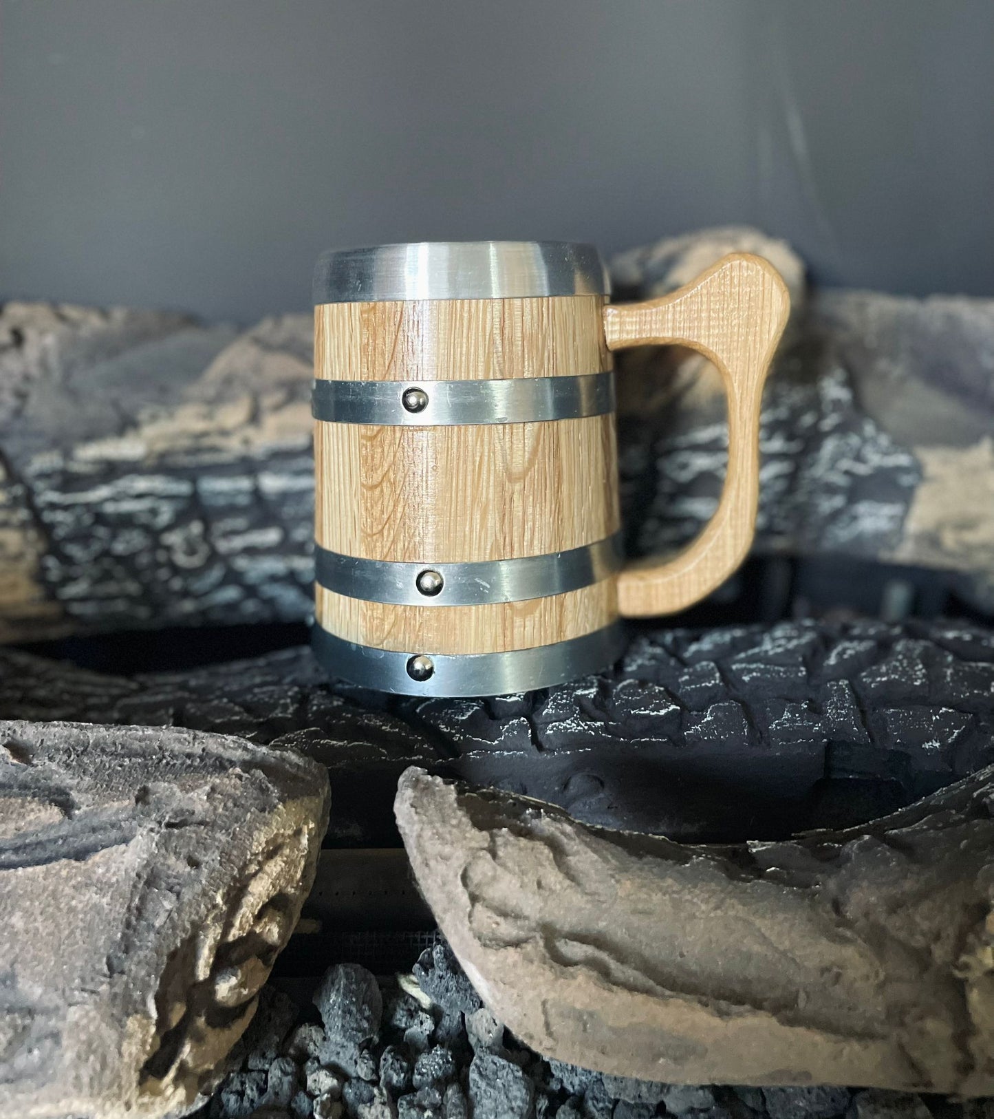 Viking-Style Oak Beer Mug – Custom Handcrafted Wood Tankard – Unique Gift for Beer Lovers