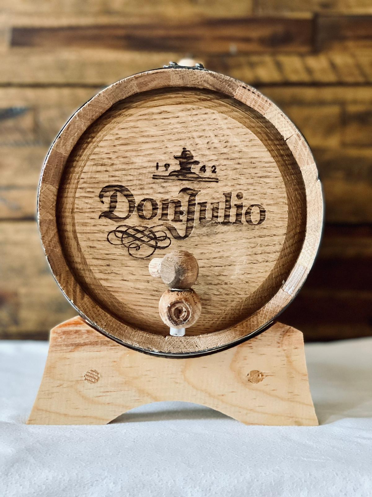 Twelve 1 Liter Aging Oak Barrels Black Hoops